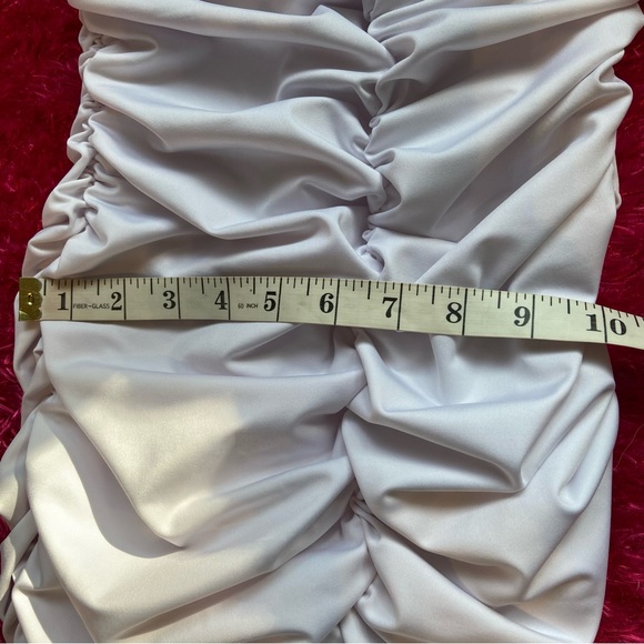Off White Bodycon Ruched Strapless Dress - Picture 15 of 17